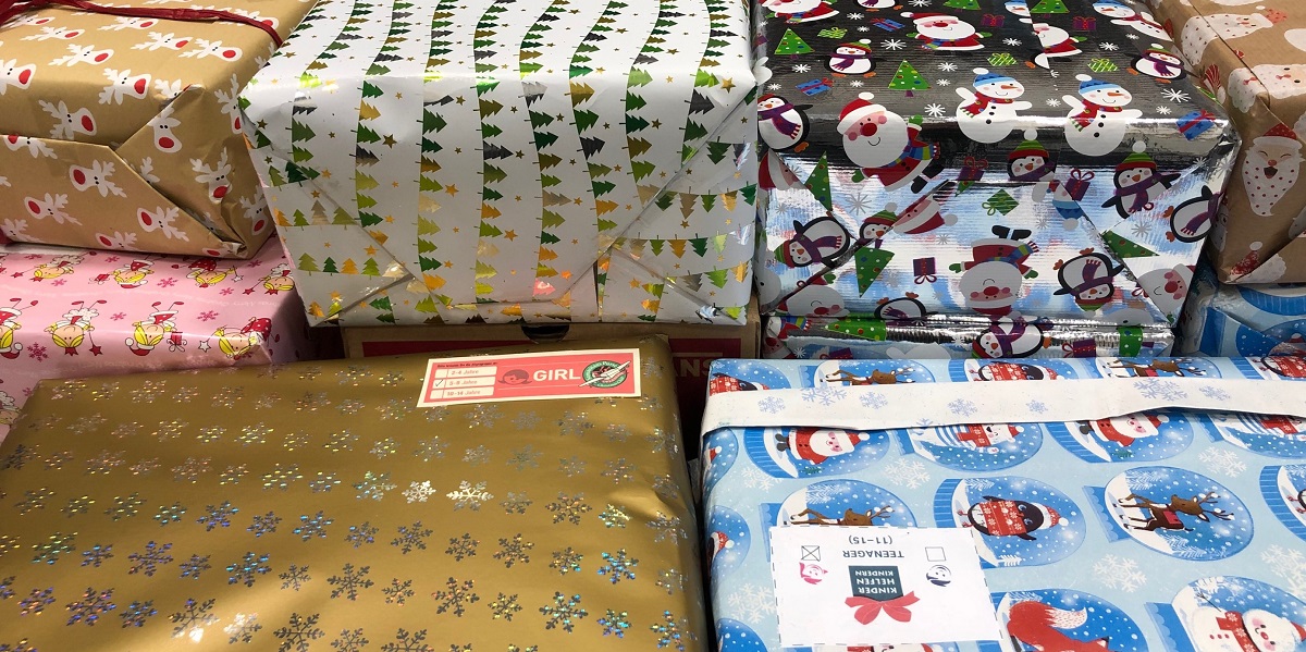 Weihnachtsgeschenkekonvoi: Zaubert mit uns lachende Kinderaugen!